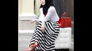 Hijab styles 2014 can recommend to the process of moderate dress by islamic women or maybe the clothing used to deal with the neck and throat, brain and chest area put on by muslim women. Chic Hijab Styles Summer 2014 Youtube