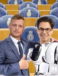 Jetten büyüdü uden , kuzey brabant ve sonradan kamu yönetimi tahsili radboud üniversitesi nijmegen. Rob Jetten Als Kaj S Typetjes En Ik Een Politieke Partij Facebook