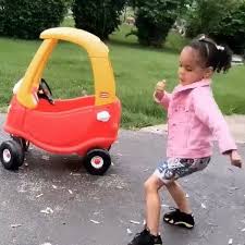 Excuse Me Beyonce S Management I Think We Just Found The Opener For Your Next Tour Popsugar Dancing Baby Baby Girl Fashion Toddler Fashion