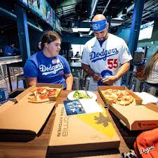 Order delivery or pickup from more than 600,000 restaurants, retailers, grocers, and more all across your city. V0go2yubizz2tm