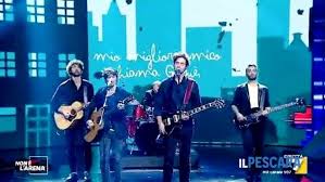 Слушайте песни, в том числе «caramelle». Caramelle Ruiu E I Dear Jack A Non E L Arena Con Pierdavide Carone