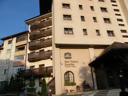Hotel best western bucovina 4* este situat în localitatea gura humorului, pe strada piața republicii, numărul 18, la 5 km distanță de mânăstirea voroneț, 4 km de mânăstirea humorului și la 35 de km distanță de suceava. Romania Gura Humorului Bucovina Avenue Best Western Bucovina Club De Munte Hotel
