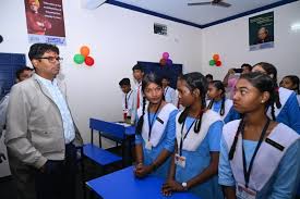 वित्तमंत्री ओ.पी.चौधरी ने रेंगालपाली में उ.मा. विद्यालय भवन का लोकार्पण,  300 से अधिक विद्यार्थियों को मिलेंगी स्मार्ट क्लास की सुविधाएं - Lalluram