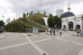 Can't see tourists flocking to london to see a big mound of earth. Cicl Mu6iehmrm