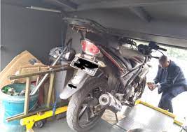 Tarif paket motor rosalia indah. Cara Kirim Sepeda Motor Dengan Bus Ini Hal Hal Yang Perlu Diketahui Bisnis Kurir