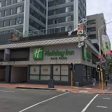 V & a waterfront is less than 2 km away. Holiday Inn Cape Town Ccid