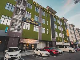 5 mins drive to austin and aeon tebrau. V3 Hotel Seri Alam Nusajaya