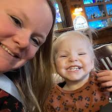 What snacks do you make in bulk for your kids? Last weekend I did 50  uncrustables & 100 snack sized trail mixes. Looking for ideas for this  weekend. Tia