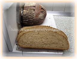 Zutaten Fur 1 Brot Ca 1000 G Sauerteig 100 G Emmermehl 630 100 G Wasser 20 G Weizen Asg Ich Hatte Livieto Madre Dinkelbrot Pampered Chef Lebensmittel Essen