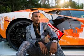 We deliver to your hotelchauffeur serviceone way car hiremeet and greet airport service. See Street Artist Skyler Grey Transform This Lamborghini Aventador S Into A Unique Collectable Pop Art