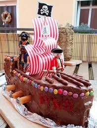 Geburtstag Haben Ist Toll Inkl Rezept Fur Die Piratenschiff Torte Torte Kindergeburtstag Junge Piratenschiff Kuchen Geburtstagskuchen Kind