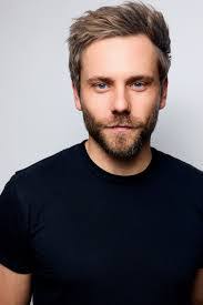 Jonathan Vineyard's Instagram, Twitter & Facebook