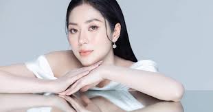 Hoa hậu Tô Diệp Hà quyến rũ trong bộ ảnh đón Tết