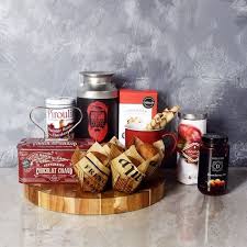 Corporate Gift Baskets Maine In 2020 Chocolate Gifts Basket Healthy Gift Basket Tea Gift Baskets
