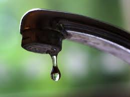 Wasserhahn austauschen in wenigen schritten. Welche Reparatur Kosten Zahlen Mieter Welche Vermieter Geld