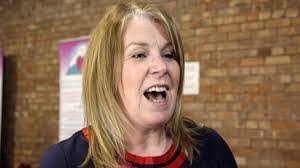 Karen Sackey's Instagram, Twitter & Facebook