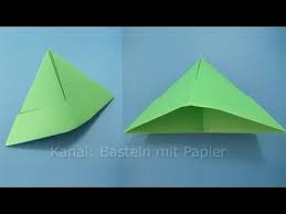 Achte darauf, dass du die linien genau einhältst. Papierhut Falten Hut Basteln Mit Papier Origami Basteln Mit Kindern Youtube