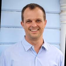 Les Herod's Instagram, Twitter & Facebook