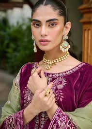 Dhanak Enchante Pret Velvet Edit 2023