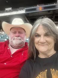 Hi all! I just wanted to introduce myself and share a photo I took! My name  is Bonnie and I live in Ohio. I have been married for almost 25 years. I