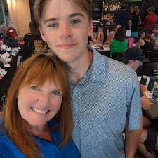 Manor Real Estate(@manorrealestateairdrie) • Instagram 사진 및 동영상