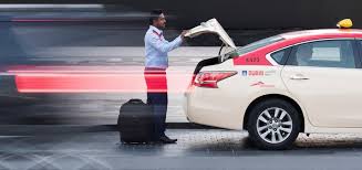 ما هي الخيارات المتاحة عند تأجير سيارات المطار؟