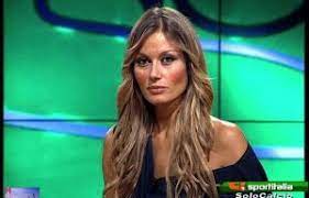 Jun 20, 2021 · nasce il primo premio giornalistico intitolato a nilde iotti e riservato a giornalisti e giornaliste che attraverso il loro lavoro abbiano trattato con efficacia e sensibilità, l'attività delle donne, nel mondo della politica e delle istituzioni. Giornaliste Tifose Ecco Le Squadre Del Cuore Di D Amico Leotta E Co