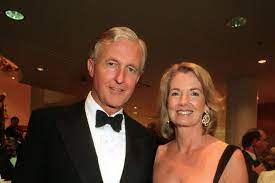 Wg galen weston, the entrepreneur and philanthropist who built an international food, retail and real estate empire including selfridges group and weston foods, has died aged 80.he died on monday Nlkamwwmqypbpm