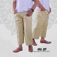 Untuk Semua Pertanyaan Mengenai Celana Mohon Hubungi Cs Kami Di 62 813 8008 5544 Wa Line Atau Bisa Langsung Masuk Ke Chat Kami D Khaki Pants Pants Khaki Short