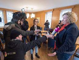 Übersicht über unsere produkte sowie dienstleistungen mit preisen. Kommentar Zum Hacker Aus Homberg Warum Der Stolz Der Burgermeisterin Falsch Ist Kolner Stadt Anzeiger