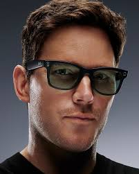 the ultimate touchdown 🏈 #raybanmeta 🕶️: Chris Hemsworth, Chris Pratt and  Kris Jenner