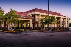 Close to the miami international airport and downtown miami, this inn provides an outdoor pool. Red Roof Inn Ft Myers 69 8 8 Updated 2021 Prices Hotel Reviews Fort Myers Fl Tripadvisor