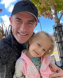 Vicky Wahl's Instagram, Twitter & Facebook