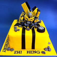Chef buddy valastro has stepped up his cake game in a big way. Handcraft Sweet Fondant Cake With Bumblebee Transformer Character Iskandar Puteri Cakes For Kids Delivery