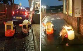 Jun 21, 2021 · kejadian lagi! Mencuit Hati 2 Beradik Guna Kereta Mainan Beli Makanan Di Pandu Lalu Free Malaysia Today Fmt