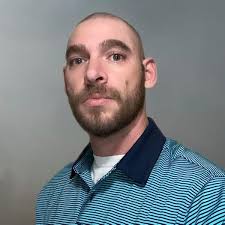 Amazon.com: The Beast Within (Chronicles of Carnage): 9798394386299:  Whisenhunt, Russell, Whisenhunt, R H: Books