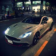 tokyo car diary 東京車日記 いっそこのままクルマれたい v12エンジンが奏でる永遠のメロディ アストンマーティン至高のグランツアラー ヴァンキッシュsにキミを乗せて news topics pen online アストンマーチン アストンマーティン アストンマーチン ヴァン