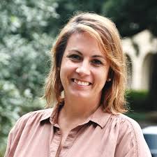 Lindsey Kelly Email & Phone Number