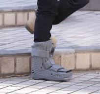 Medical Inflatable Orthopedic Fracture Walking Shoes Air Foam Nylon Cast  Boot with Elastic Walking Boot