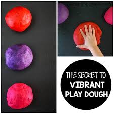 Sprinkle about 1 tablespoon of cornstarch on top, and lightly knead until no longer sticky and it feels pliable and soft. The Secret To A Vibrant And Soft Homemade Play Dough