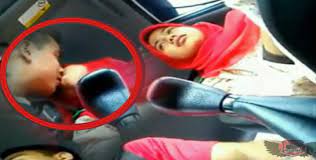 Rm110 2 jam full servis unlimited shots semua boleh buat percuma bilik yg serius wasap area u dan tarikh yang u nak book tu. Memalukan Pasangan Remaja Melayu Selamba Main Sedut2 Dalam Kereta Kucing Debab