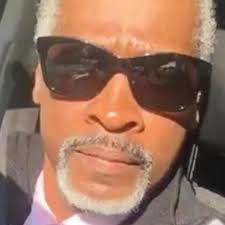 Wrapping' up #nationalsiblingday with the Whitney Family! ⁣ . ⁣ Did you  know that Chief Whitney gets to work alongside his brother Commander Robin  Whitney every day? Pretty sweet! ⁣ ⁣ What