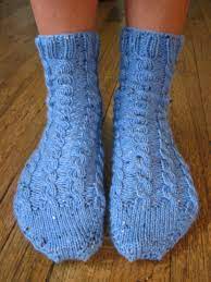 holly marie knits new free pattern toe up cabled bed socks sock knitting patterns bed socks knitting socks