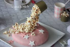 Gravity Cake Pop Corn Zebra Pink Cake Circus Girly Party Madem0iselle M Gateau Anti Gravite Idee Gateau Gateau Enfant