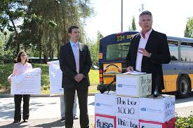 10,000 Petitions to Save Metro