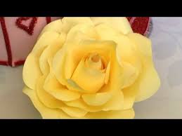 طريقه عمل ورده بالورق الملون بكل سهوله فن الأورجامى Youtube Rose Flowers Plants