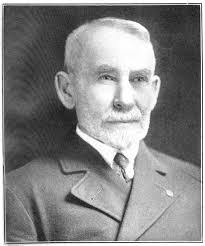 Elisha Pierce's Instagram, Twitter & Facebook