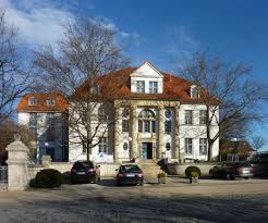 Finden sie die besten angebote für 5 zimmer haus halberstadt. Datei Halberstadt Villa Heine Jpg Wikipedia