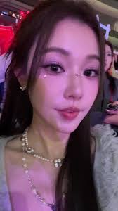 Chị Gái Xinh Đẹp Hồ Uý (Nannan) Trong Show “Chúng Ta Ngang Tài Ngang Sức”