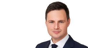 Simon Antrobus's Instagram, Twitter & Facebook